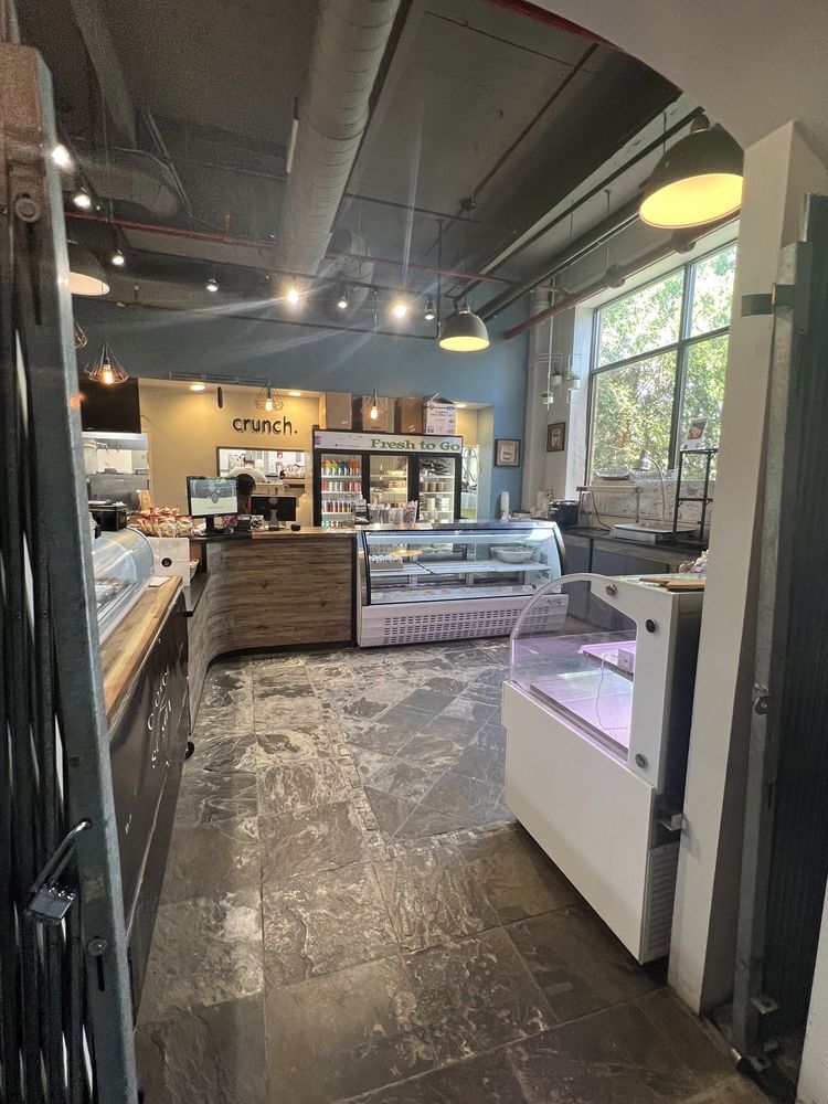 Crunch: Kosher Meat Burgers and Chicken in Skokie, IL